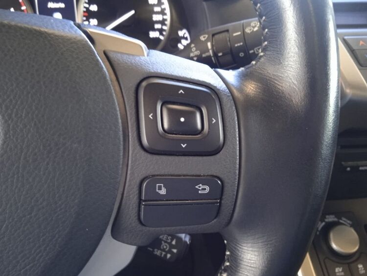 Lexus NX 300h foto 17