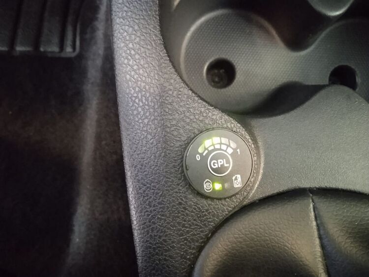 Dacia Sandero Laureate foto 14