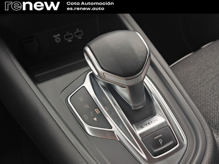 Renault Captur II ZEN E-TECH HIBRIDO ENCHUFABLE foto 23