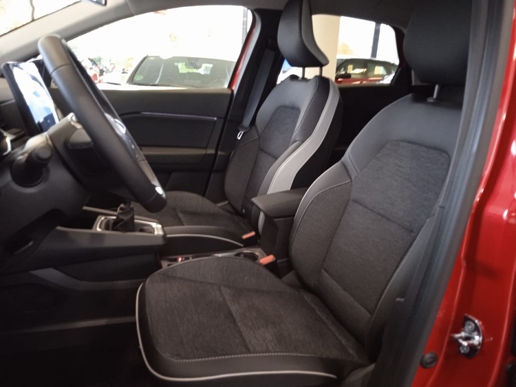 Renault Captur II Techno Fast Track foto 15