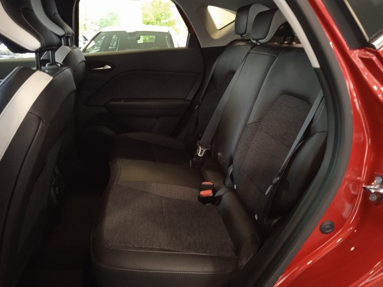 Renault Captur II Techno Fast Track foto 23