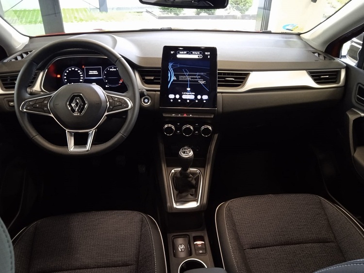 Renault Captur II Techno Fast Track foto 35