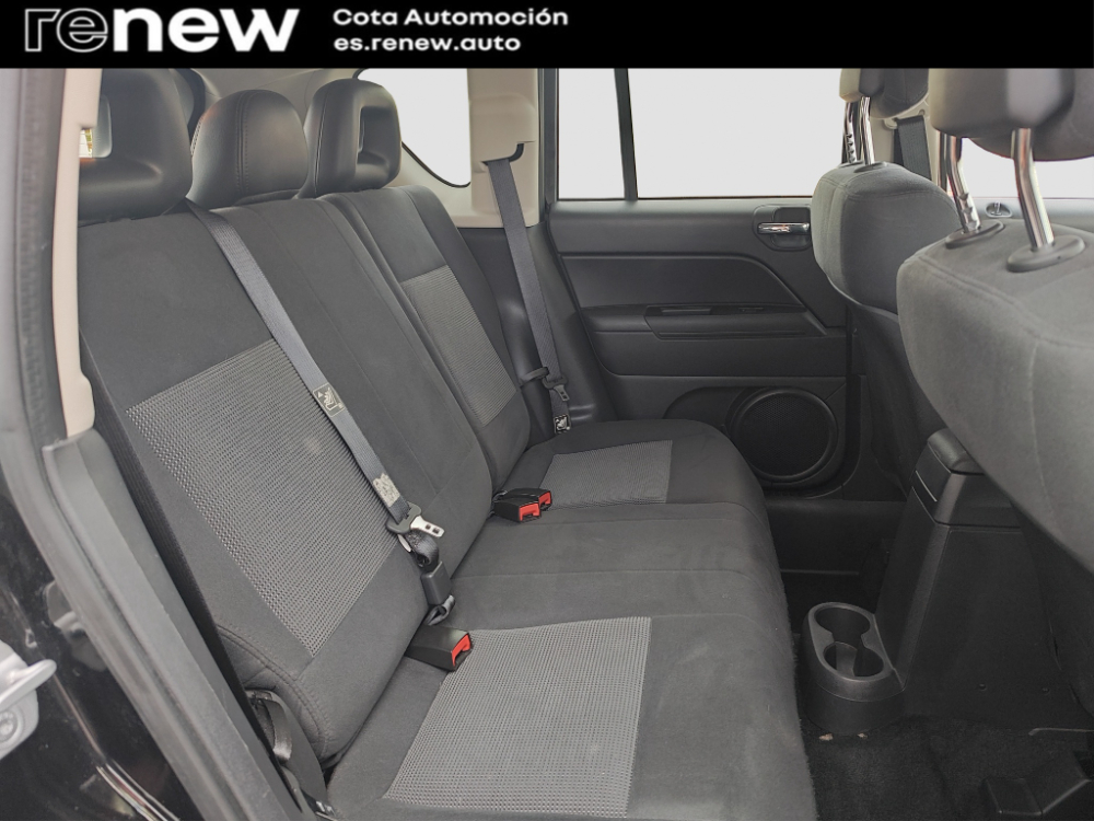 Jeep Compass Sport 4x2 foto 20
