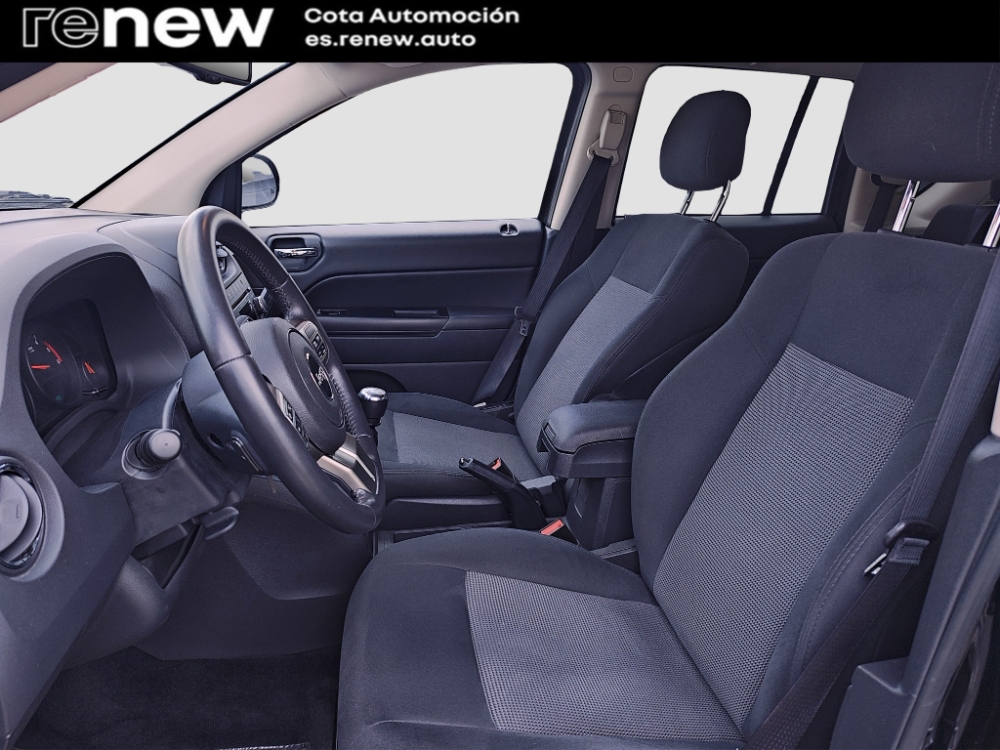 Jeep Compass Sport 4x2 foto 6