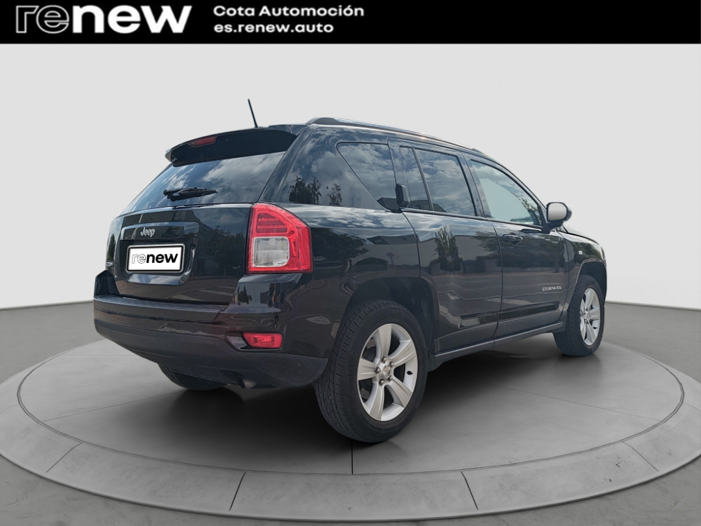 Jeep Compass Sport 4x2 foto 9
