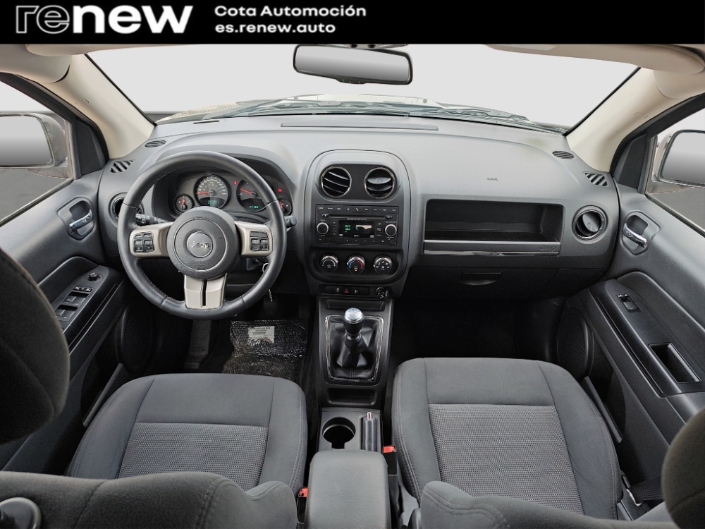Jeep Compass Sport 4x2 foto 10
