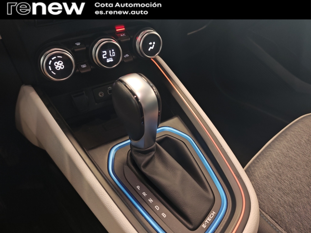 RENAULT Clio Zen ETech Hibrido foto 23