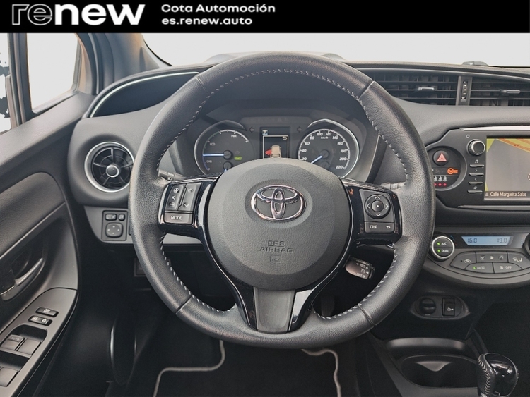 Toyota Yaris Hybrid Advance foto 14