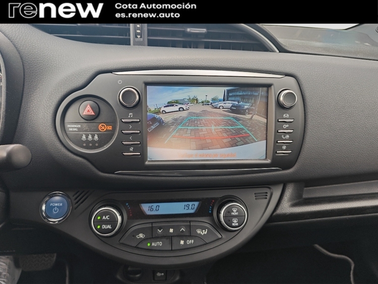 Toyota Yaris Hybrid Advance foto 17