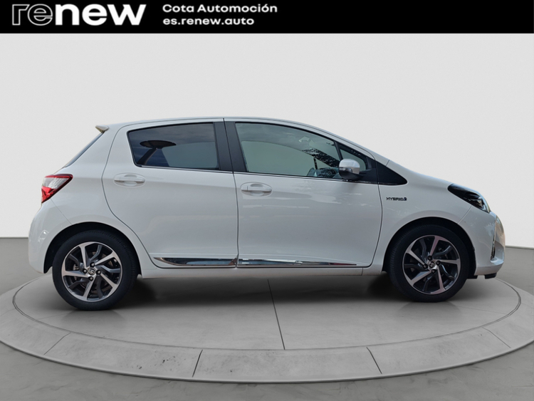 Toyota Yaris Hybrid Advance foto 11