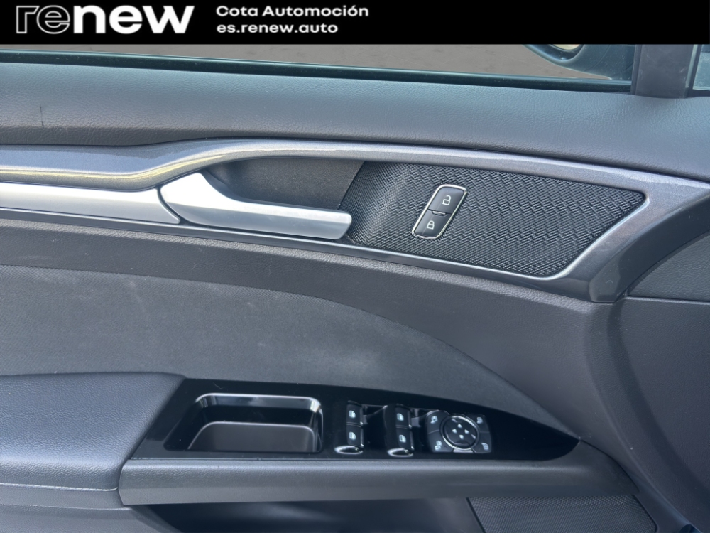 Ford Mondeo Trend foto 16