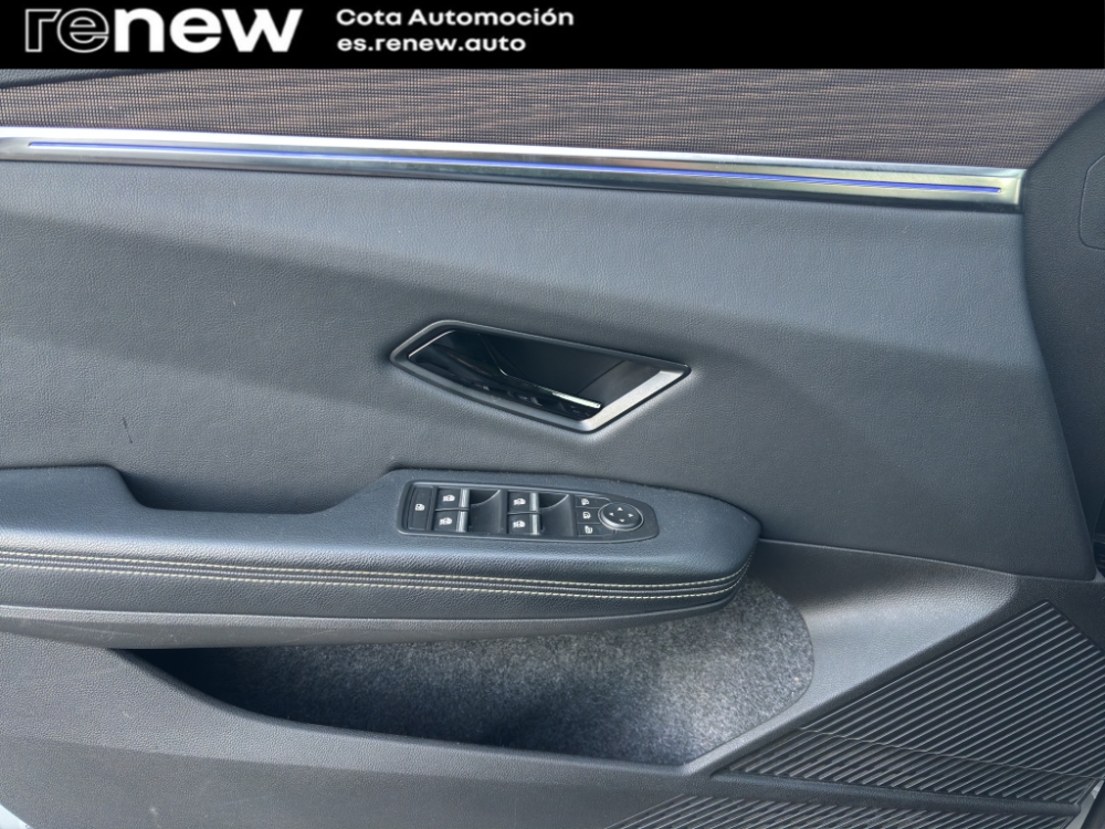 Renault Megane E-Tech Iconic miniatura 16