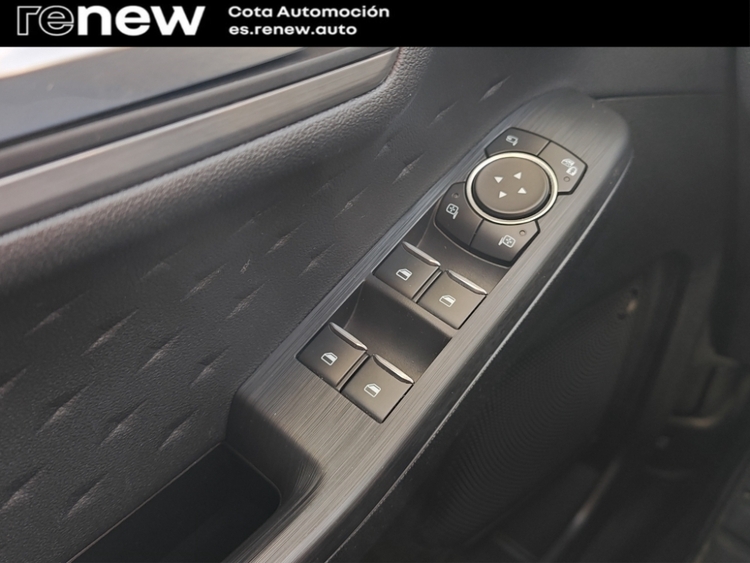 Ford Kuga Hybrid Titanium foto 16