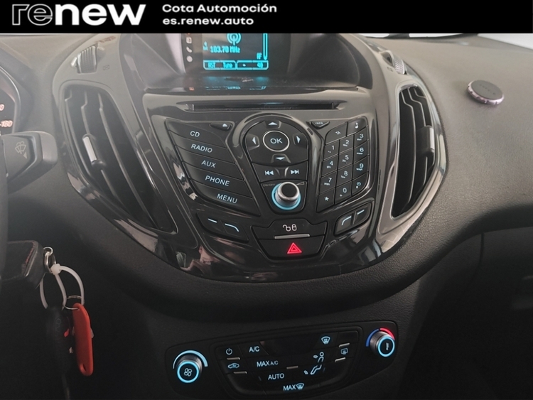 Ford Tourneo Courier Titanium foto 16