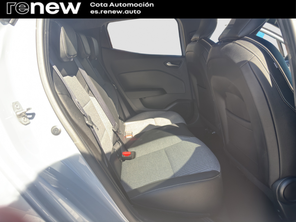 Renault Clio Techno miniatura 8