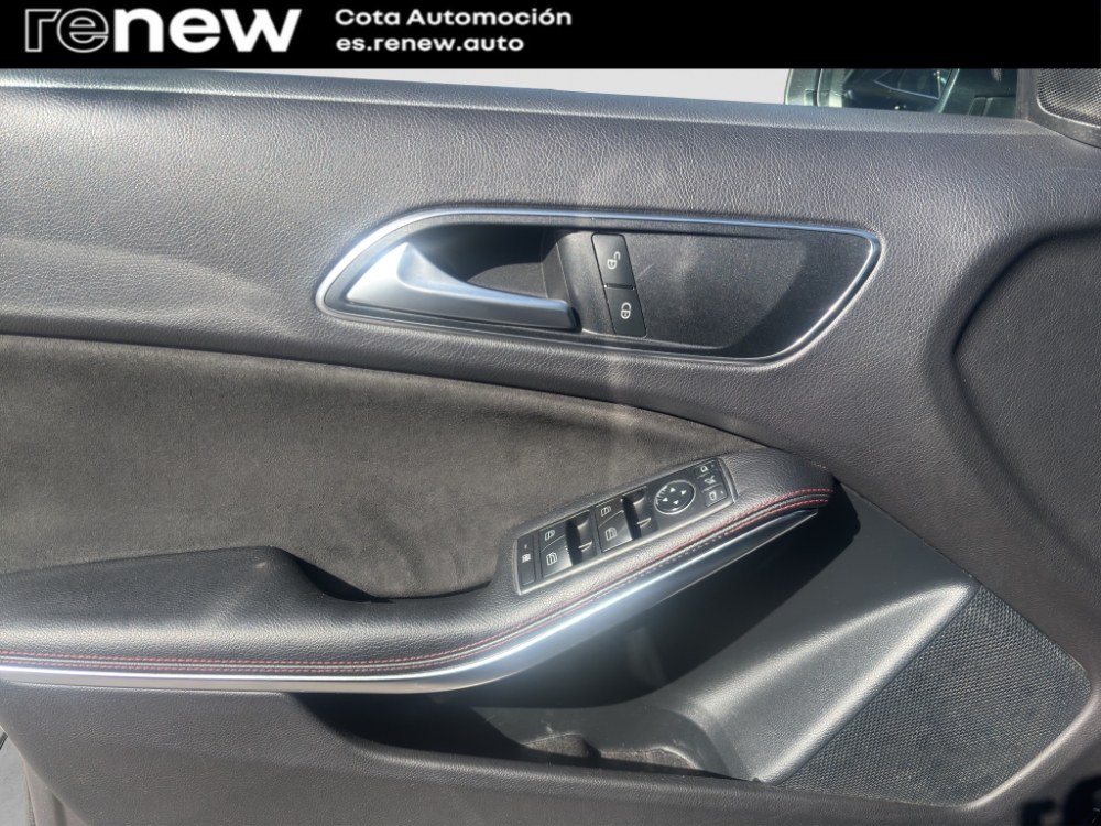 Mercedes-Benz Clase A A 200 BlueEfficiency (176.043) miniatura 16