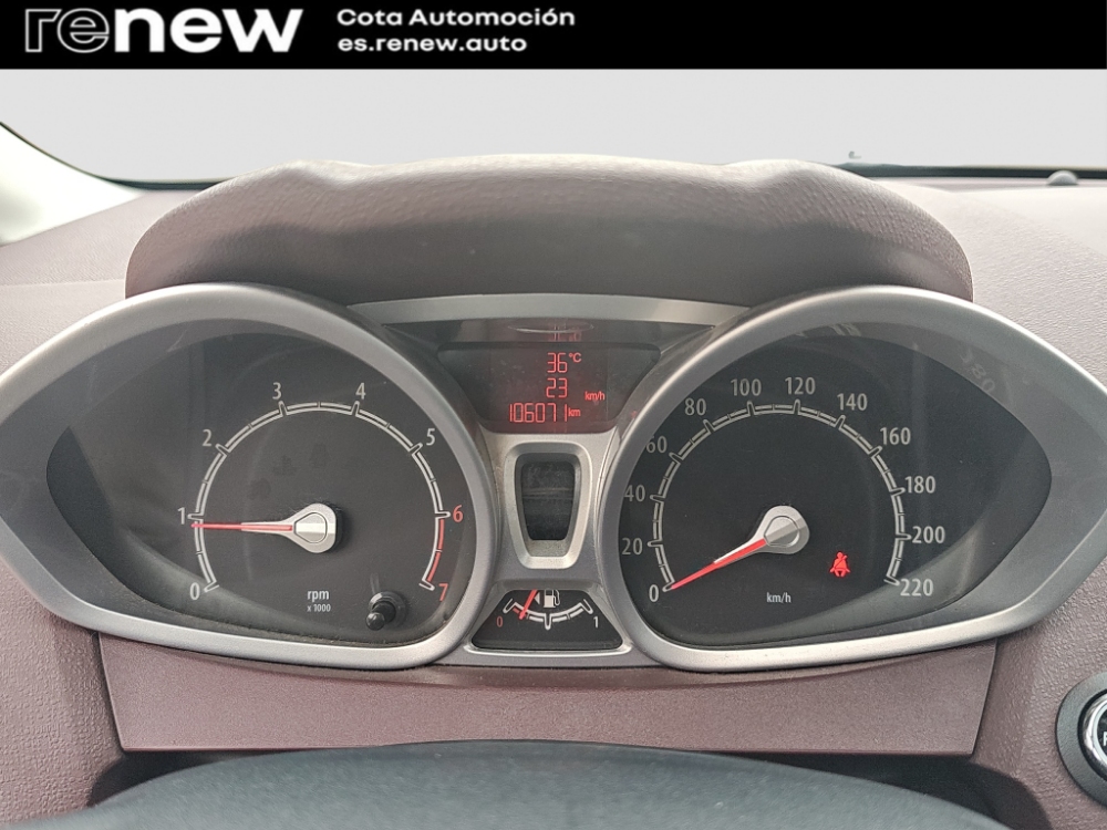 Ford Fiesta Titanium miniatura 15
