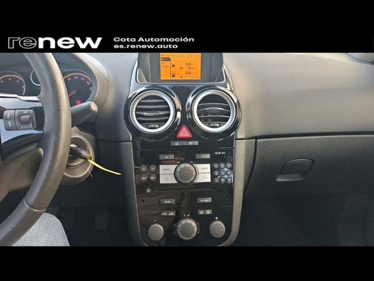 Opel Corsa Cosmo foto 16