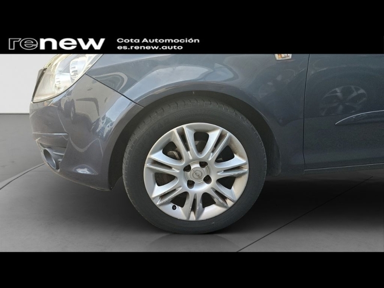 Opel Corsa Cosmo foto 21