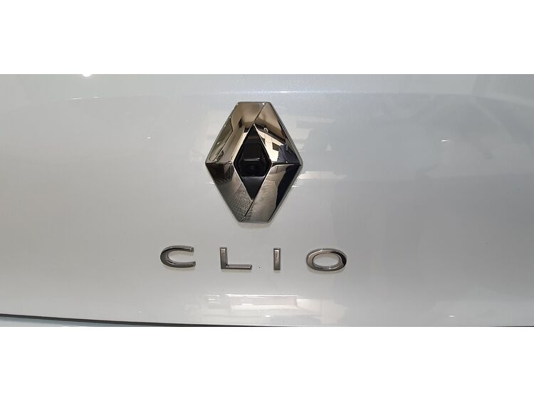 Renault Clio SL EDITION E-TECH 140 CV HIBRIDO foto 12